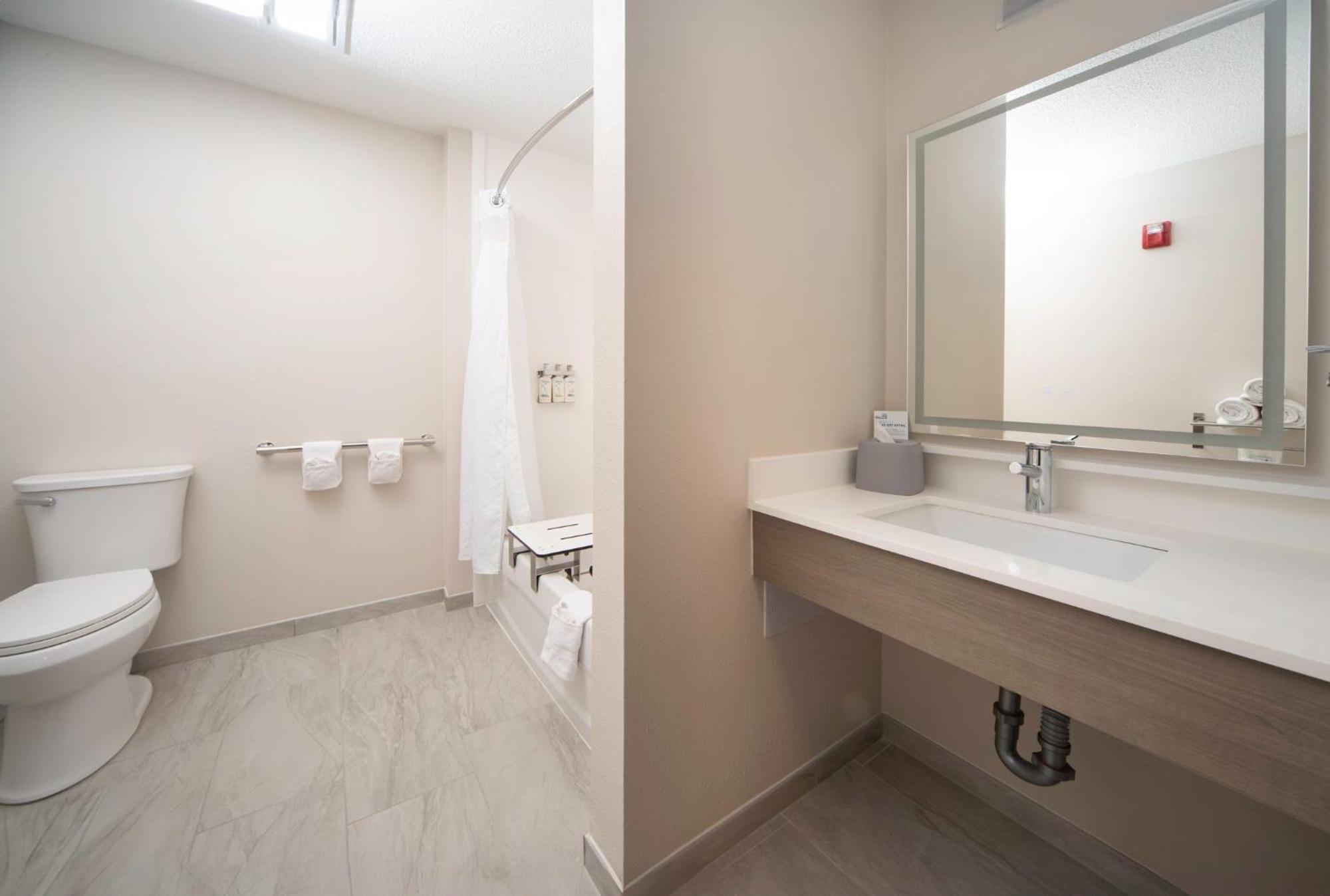 Holiday Inn Express & Suites Indianapolis - East By Ihg Eksteriør bilde