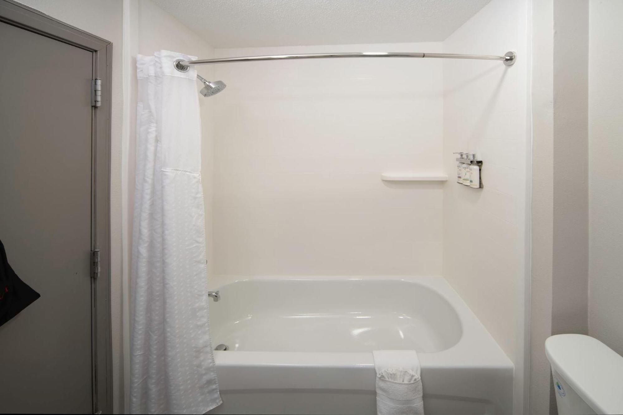 Holiday Inn Express & Suites Indianapolis - East By Ihg Eksteriør bilde