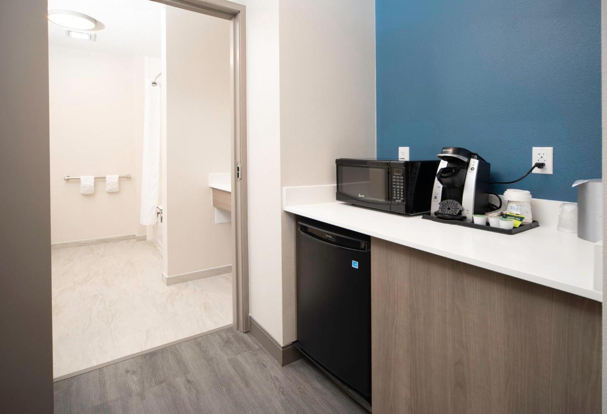 Holiday Inn Express & Suites Indianapolis - East By Ihg Eksteriør bilde