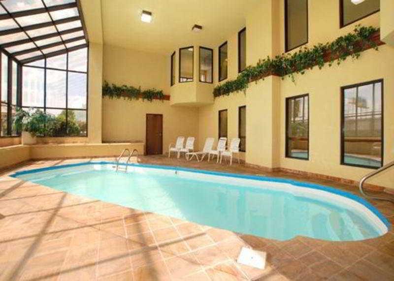 Holiday Inn Express & Suites Indianapolis - East By Ihg Eksteriør bilde